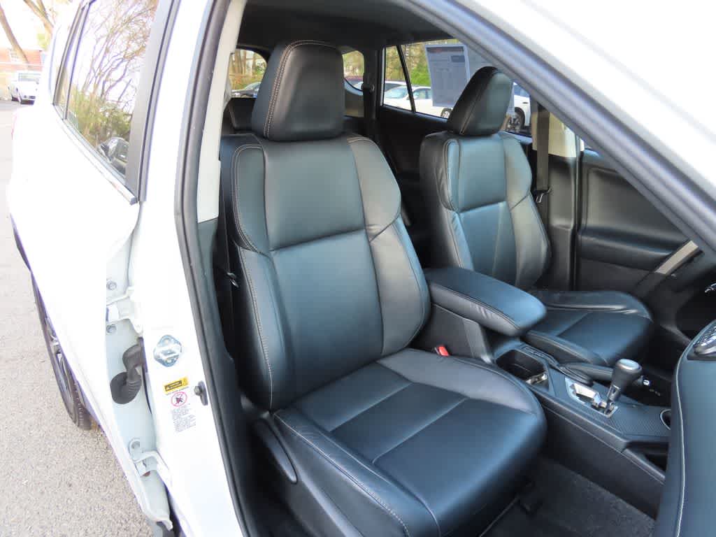 Thumbnail: 2015 Toyota RAV4 - 18