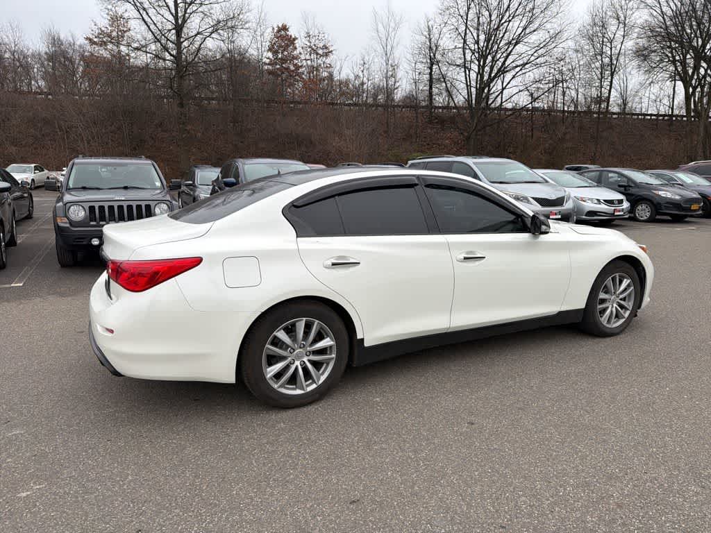 Thumbnail: 2016 INFINITI Q50 - 16