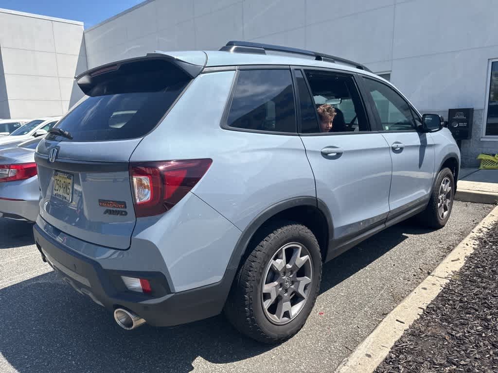 Thumbnail: 2022 Honda Passport - 4