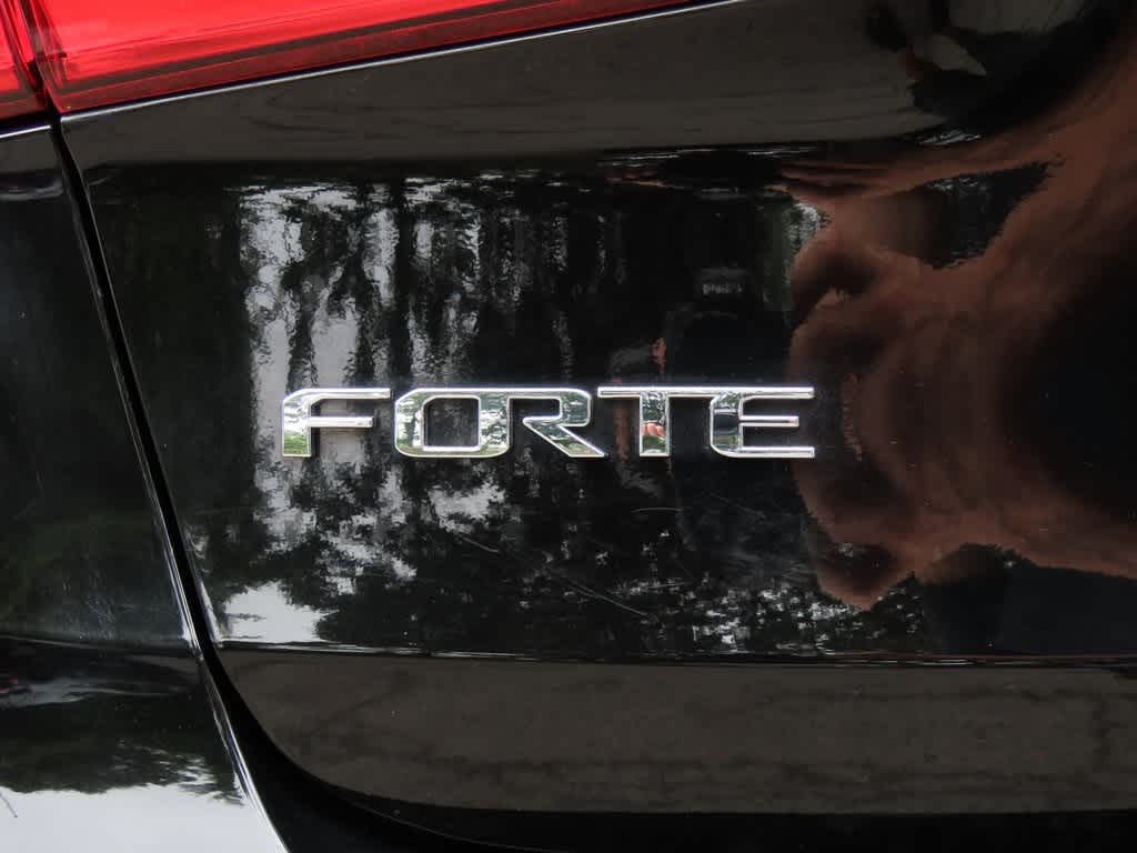 Thumbnail: 2016 Kia Forte - 7