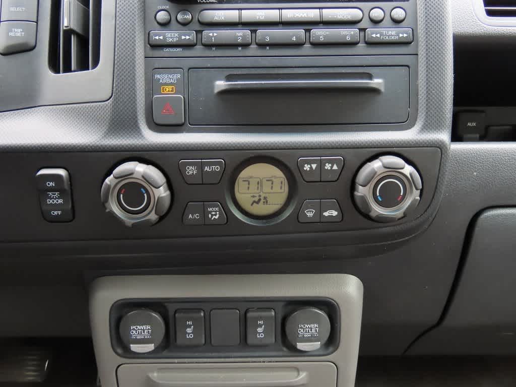 Thumbnail: 2011 Honda Ridgeline - 18