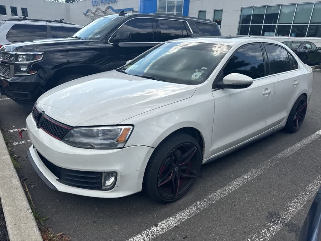 Thumbnail: 2013 Volkswagen Jetta - 3