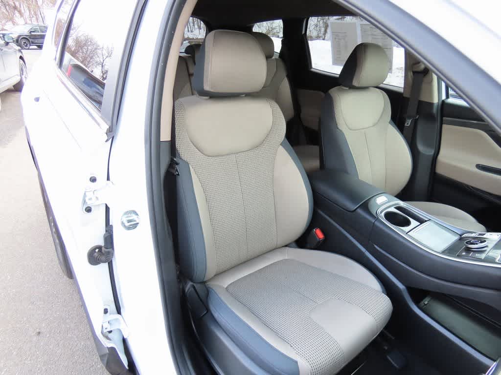 Thumbnail: 2022 Hyundai Santa Fe - 18