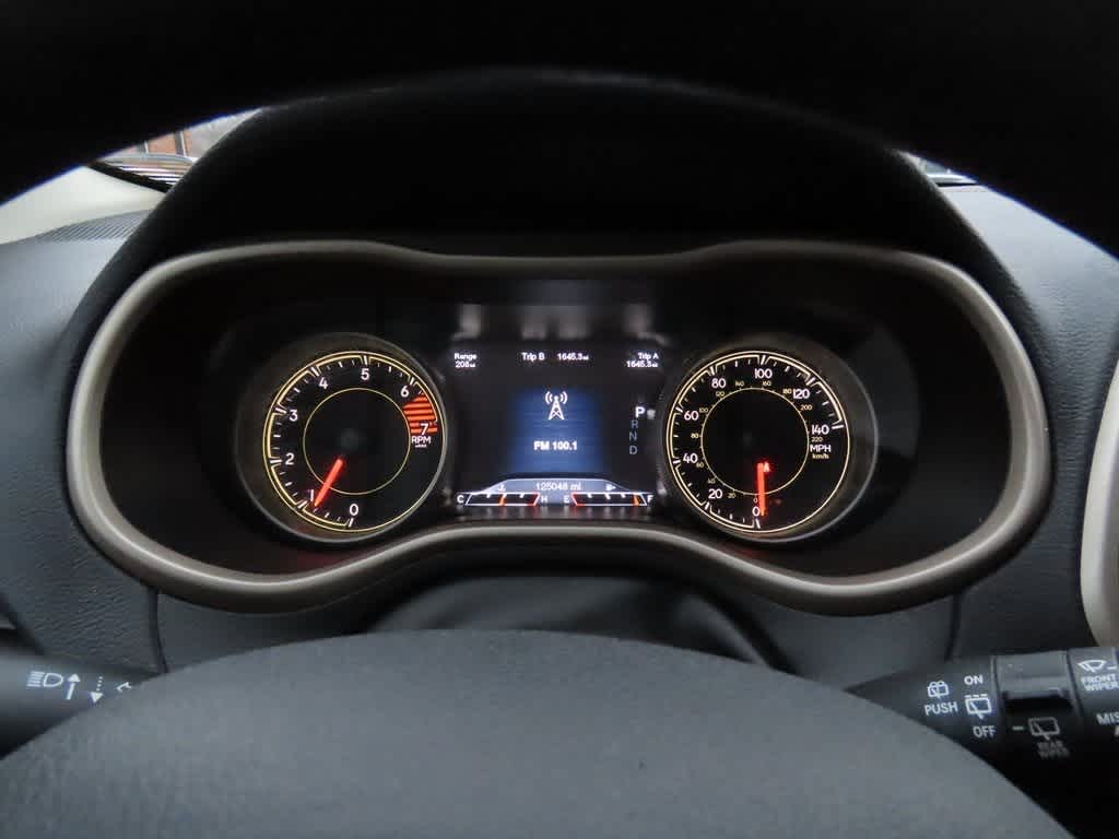 Thumbnail: 2018 Jeep Cherokee - 23