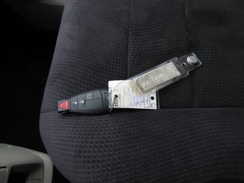 Thumbnail: 2013 Dodge Grand Caravan - 25