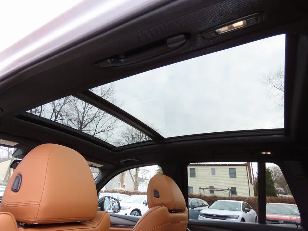 Thumbnail: 2021 BMW X3 - 16