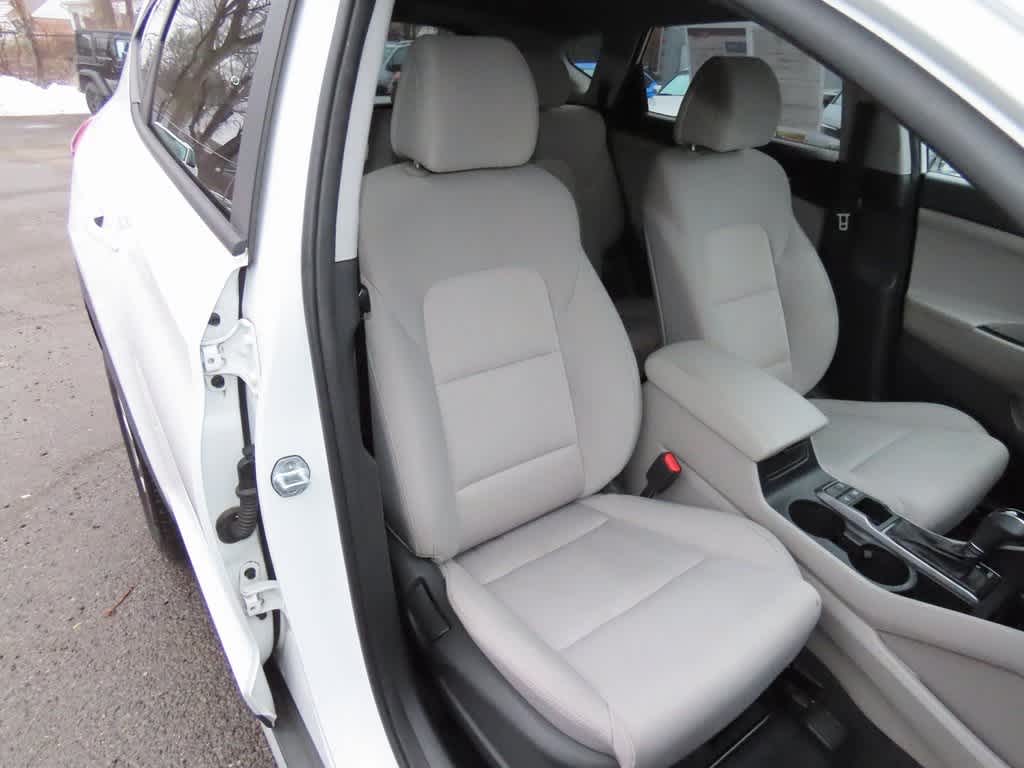 Thumbnail: 2018 Hyundai Tucson - 17