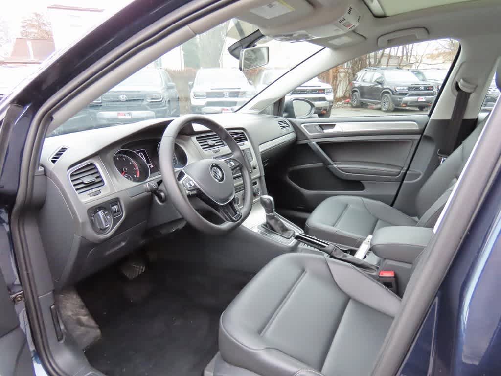 Thumbnail: 2016 Volkswagen Golf - 2