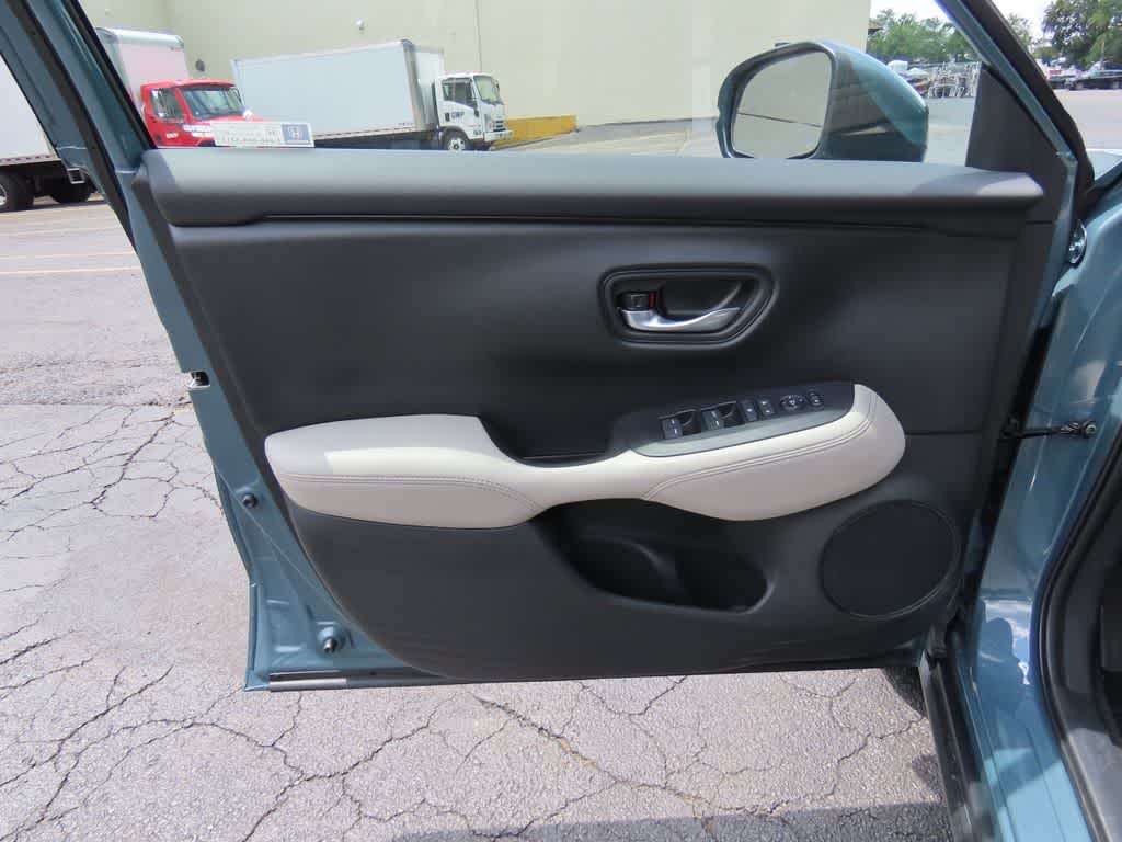 Thumbnail: 2027 Honda HR-V - 15