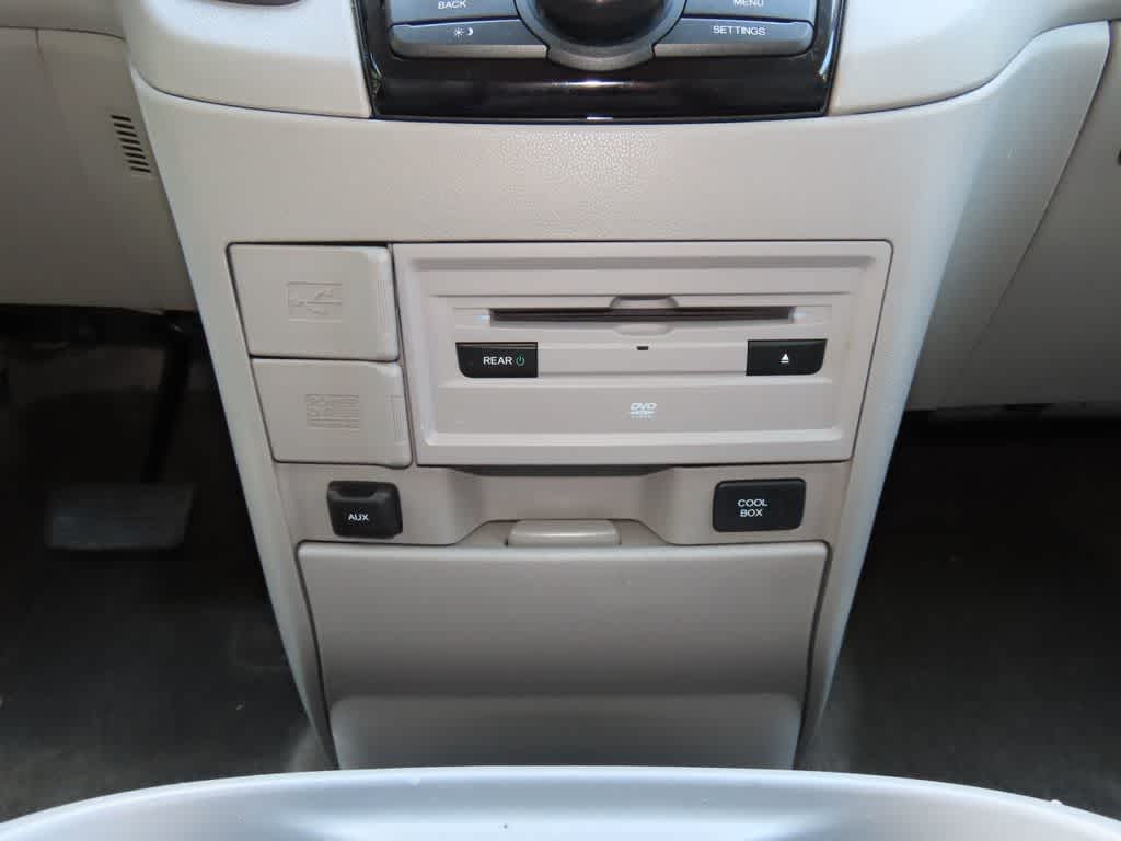 Thumbnail: 2015 Honda Odyssey - 25