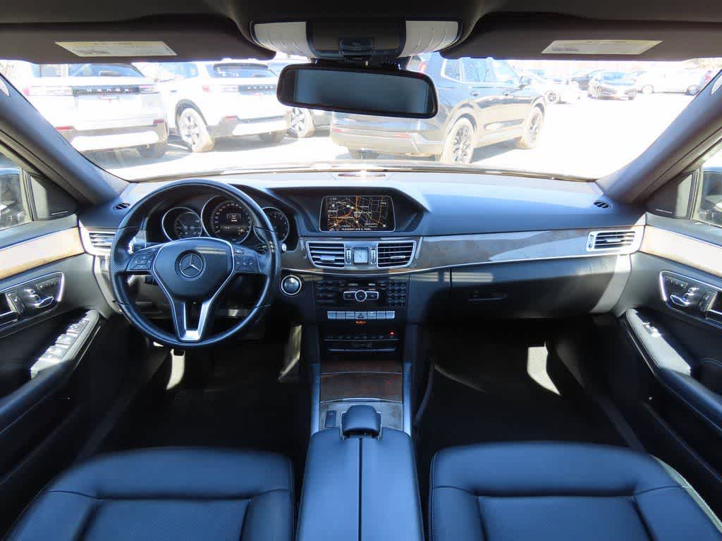 Thumbnail: 2015 Mercedes-Benz E-Class - 18