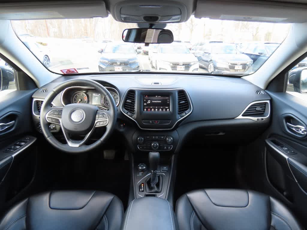 Thumbnail: 2019 Jeep Cherokee - 20