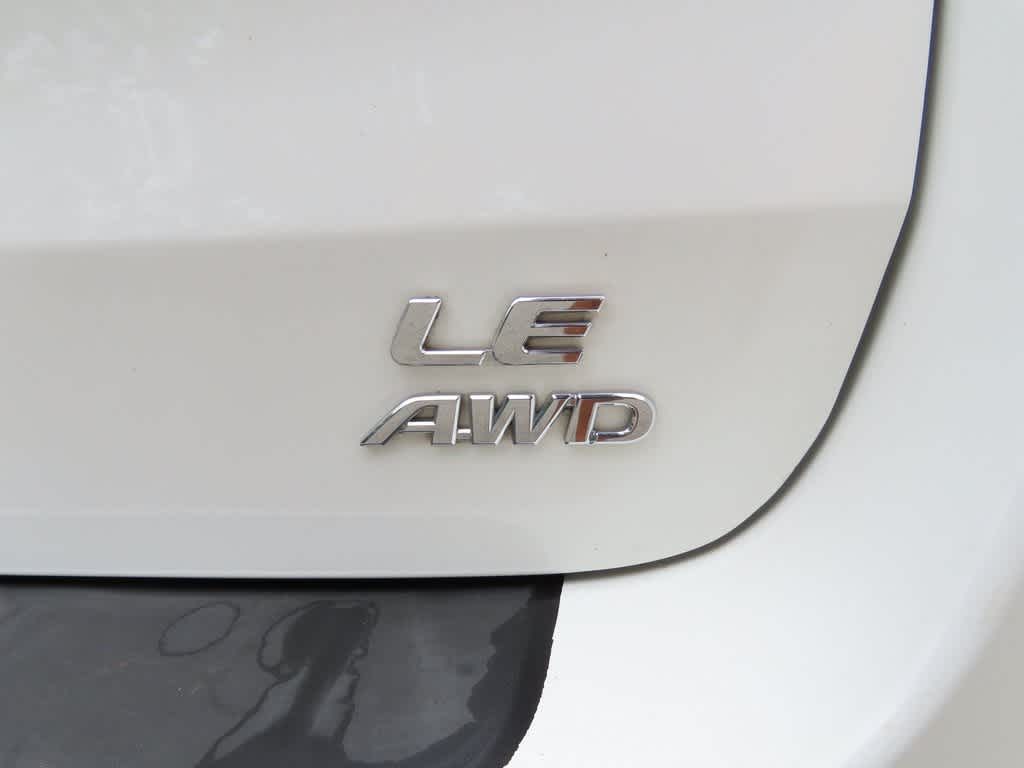 Thumbnail: 2014 Toyota Sienna - 8