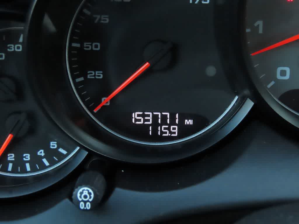 Thumbnail: 2012 Porsche Cayenne - 26