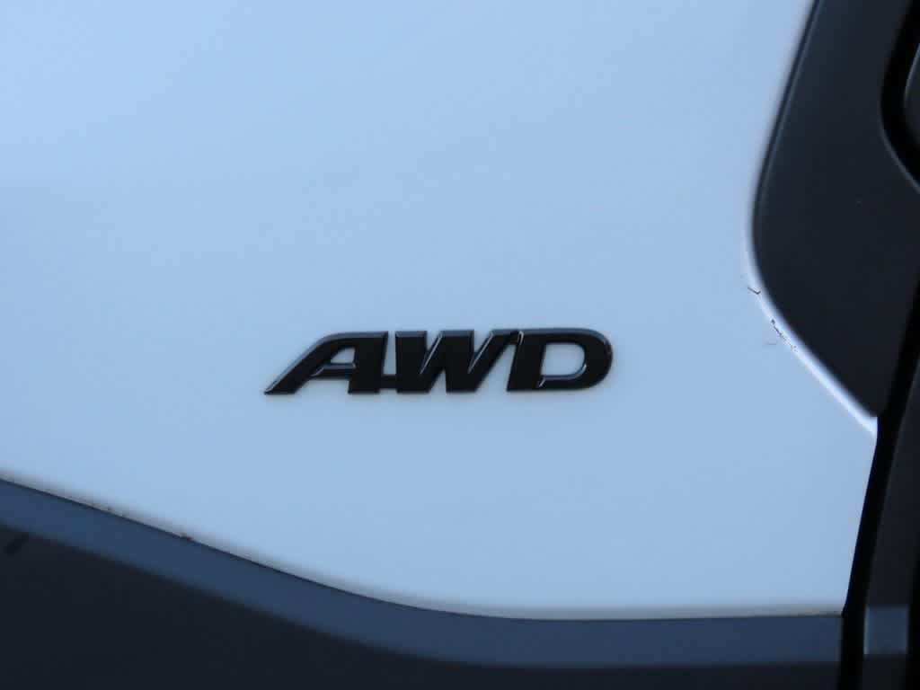 Thumbnail: 2024 Toyota Corolla Cross - 8