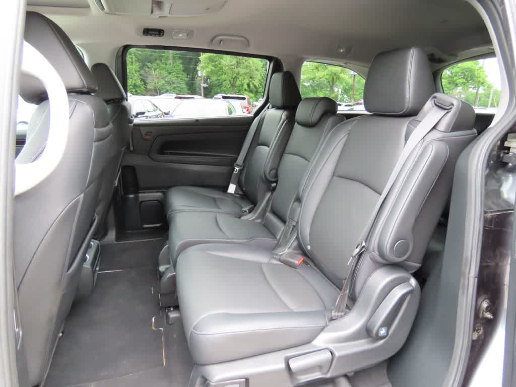 Thumbnail: 2023 Honda Odyssey - 14