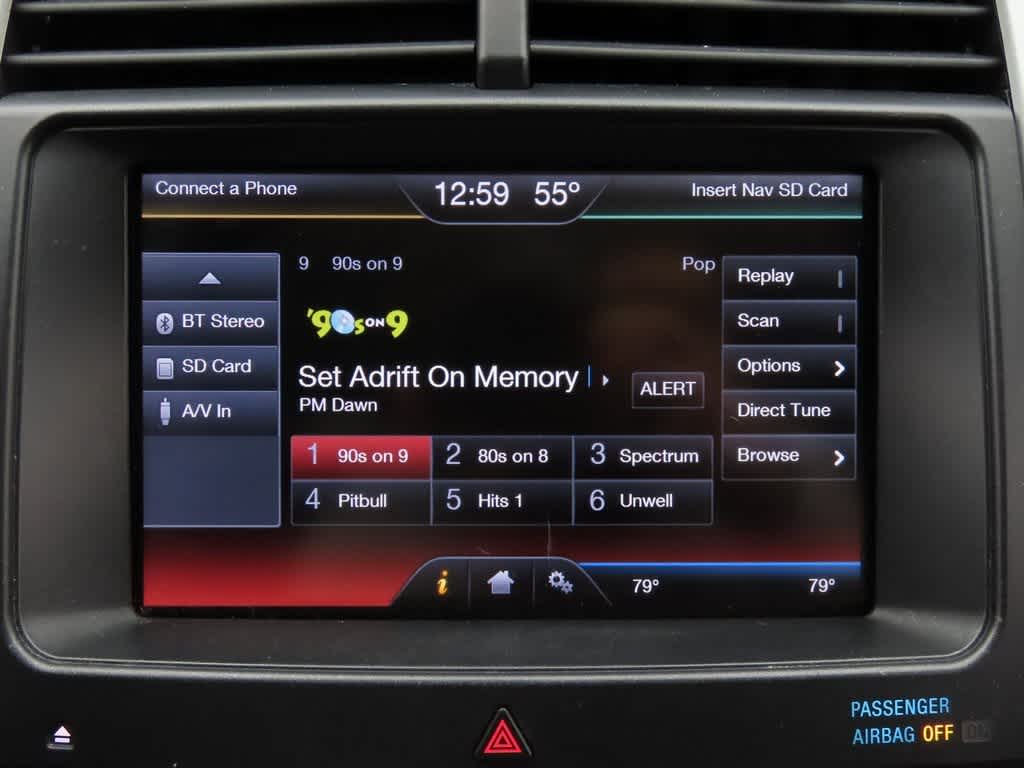 Thumbnail: 2013 Ford Edge - 21