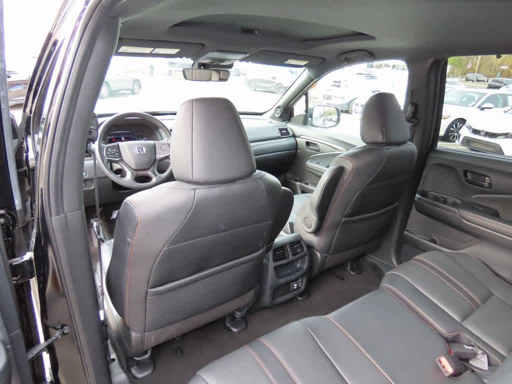 Thumbnail: 2022 Honda Passport - 14