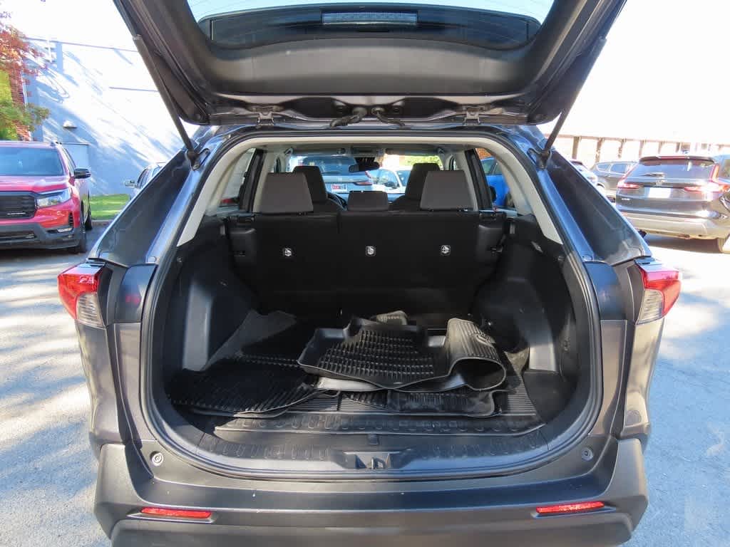 Thumbnail: 2021 Toyota RAV4 - 11