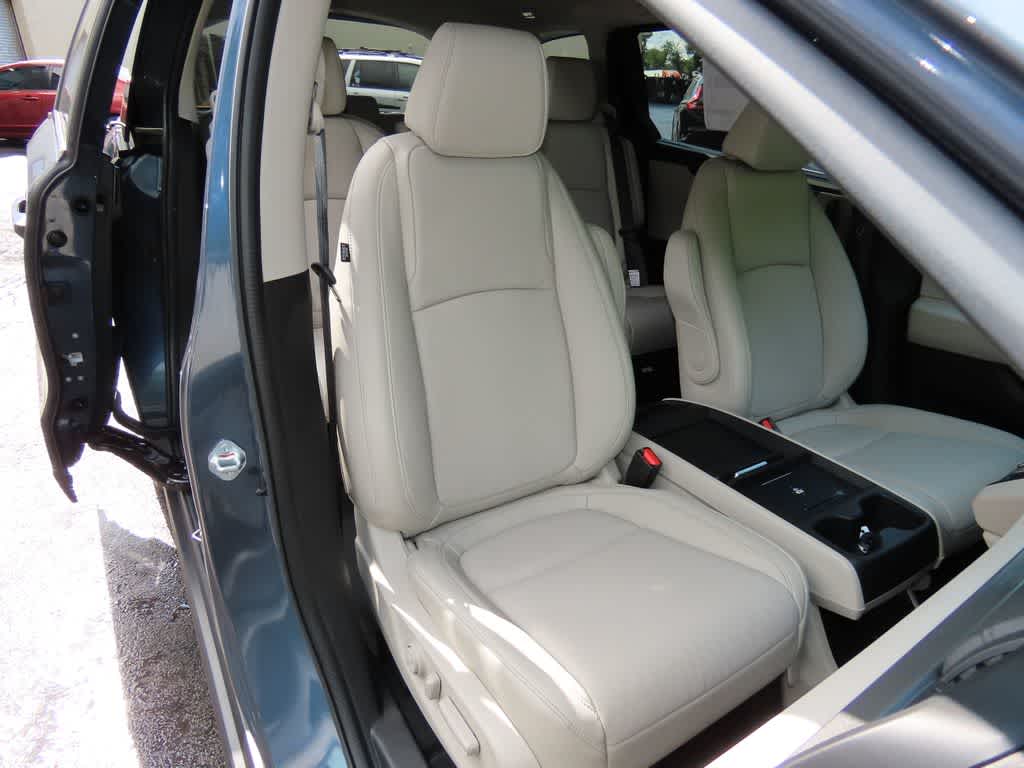 Thumbnail: 2026 Honda Odyssey - 17