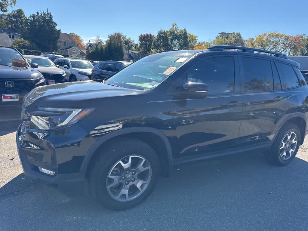 Thumbnail: 2023 Honda Passport - 3