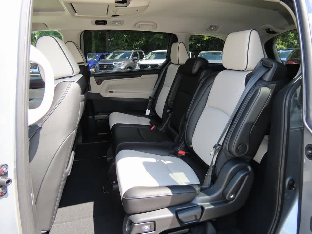 Thumbnail: 2026 Honda Odyssey - 14