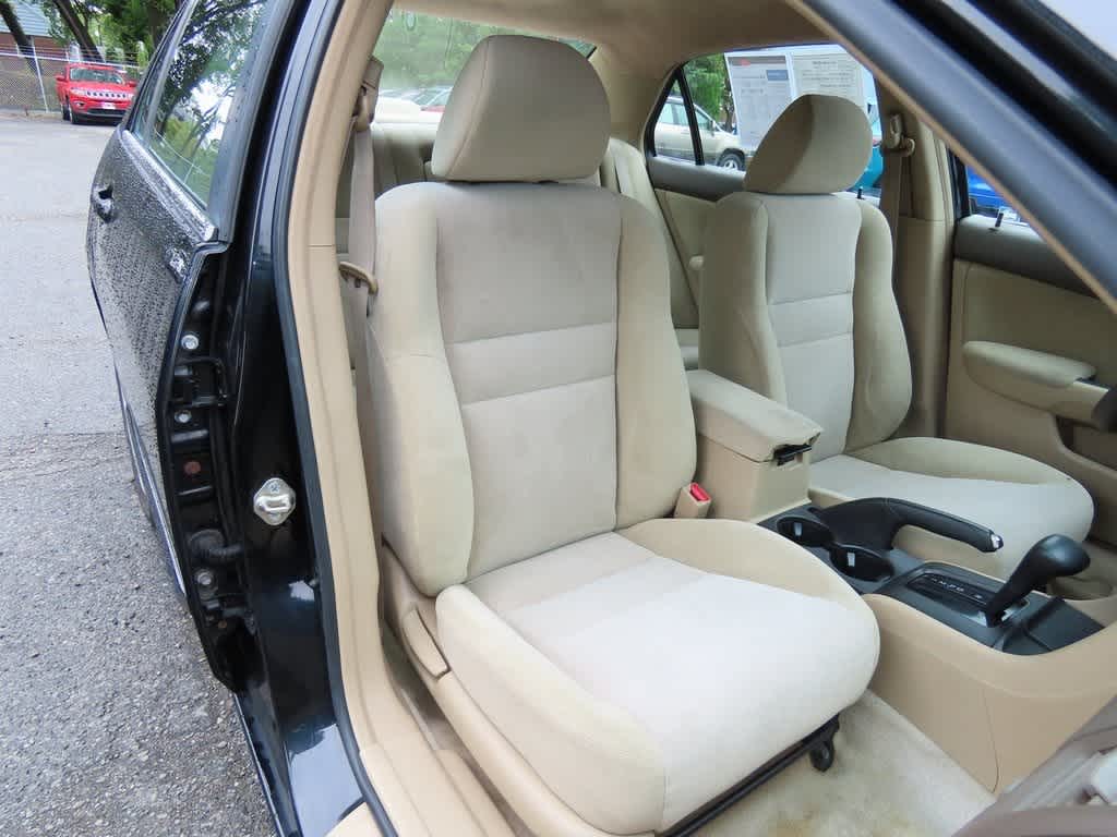 Thumbnail: 2003 Honda Accord - 14