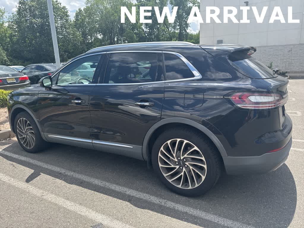 Thumbnail: 2019 Lincoln Nautilus - 10