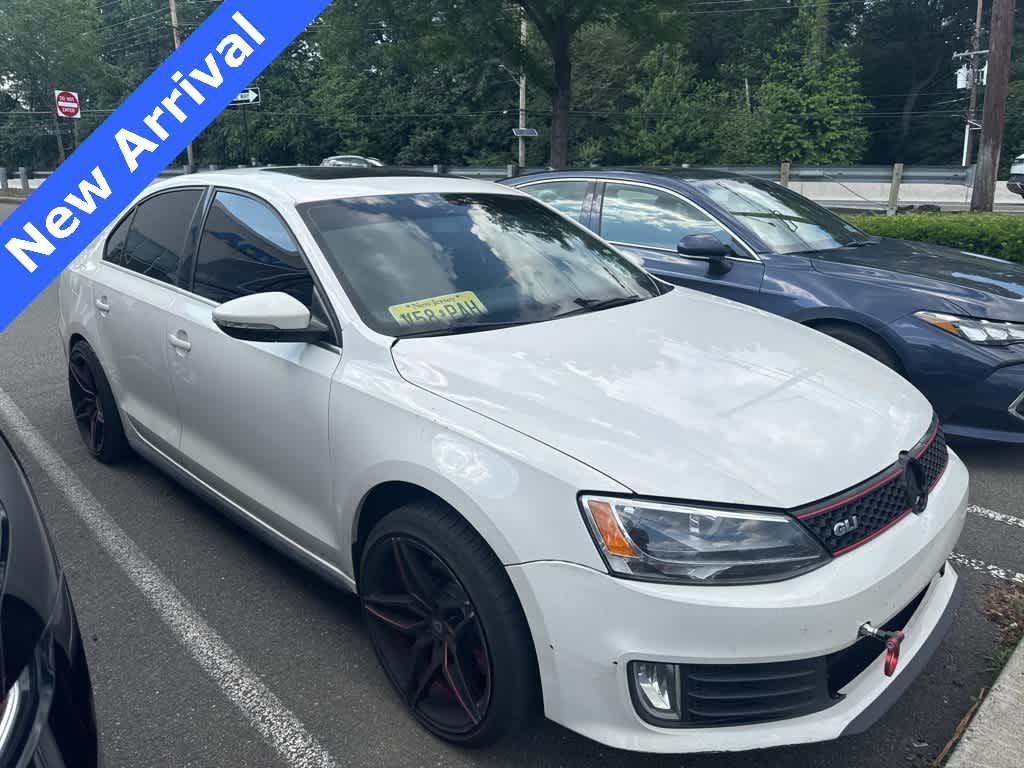 Thumbnail: 2013 Volkswagen Jetta - 1