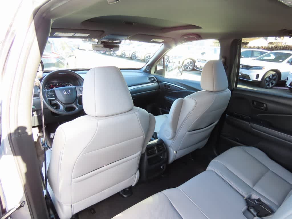 Thumbnail: 2023 Honda Passport - 13