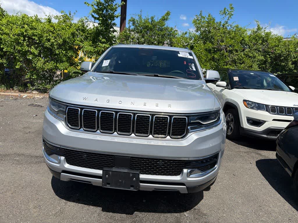 Thumbnail: 2022 Jeep Wagoneer - 10