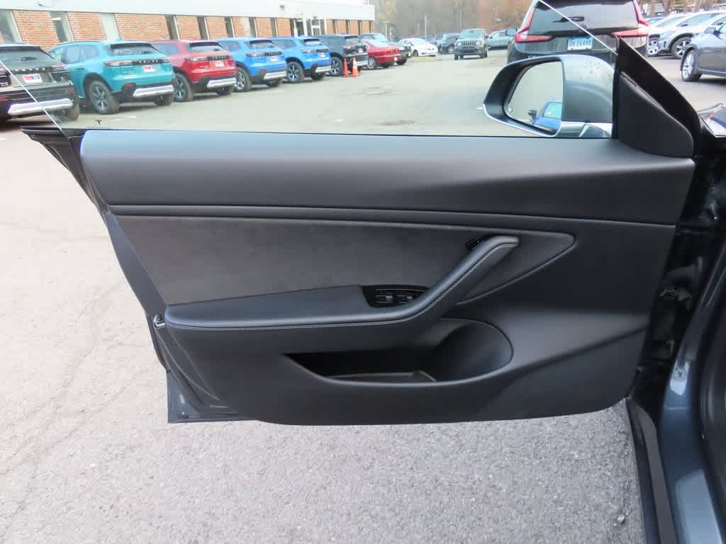 Thumbnail: 2020 Tesla Model 3 - 16