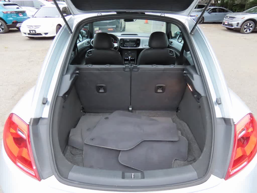 Thumbnail: 2013 Volkswagen Beetle - 9