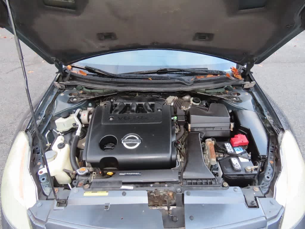 Thumbnail: 2009 Nissan Altima - 9