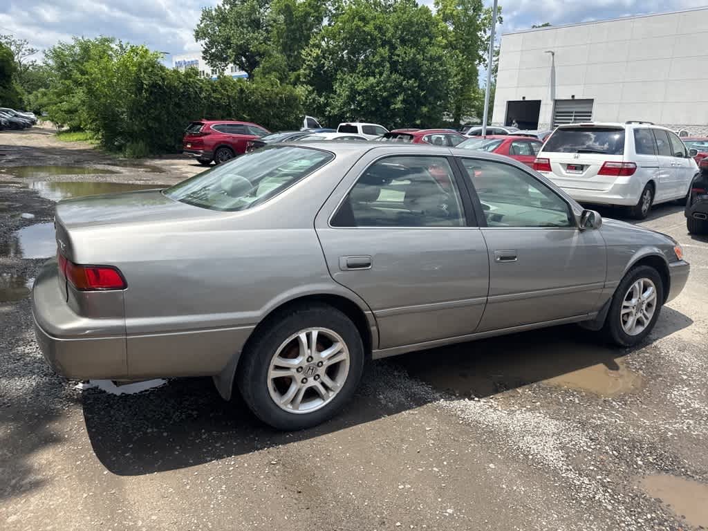 Thumbnail: 1998 Toyota Camry - 9