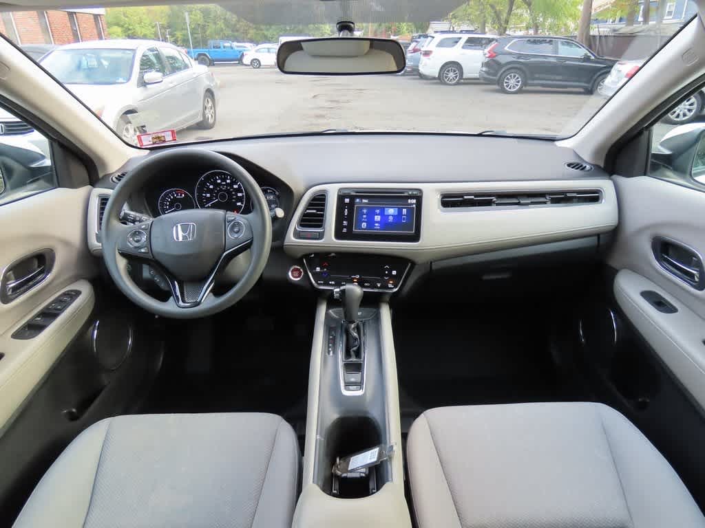 Thumbnail: 2016 Honda HR-V - 16