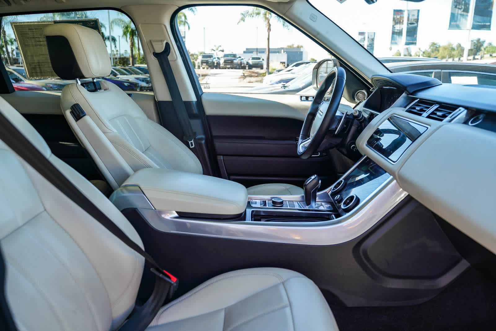 Thumbnail: 2022 Land Rover Range Rover Sport - 17