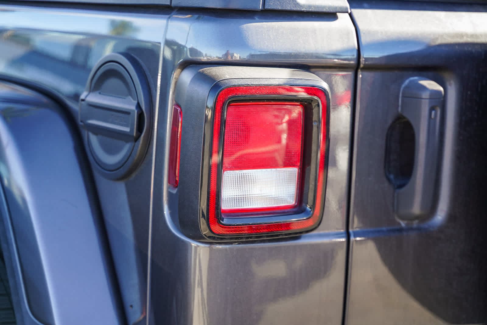 Thumbnail: 2022 Jeep Wrangler - 20