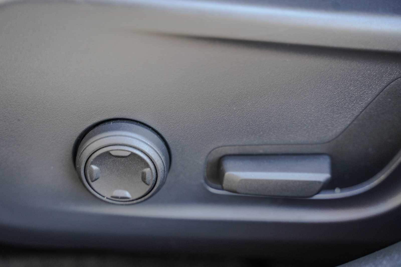 Thumbnail: 2023 Polestar 2 - 19