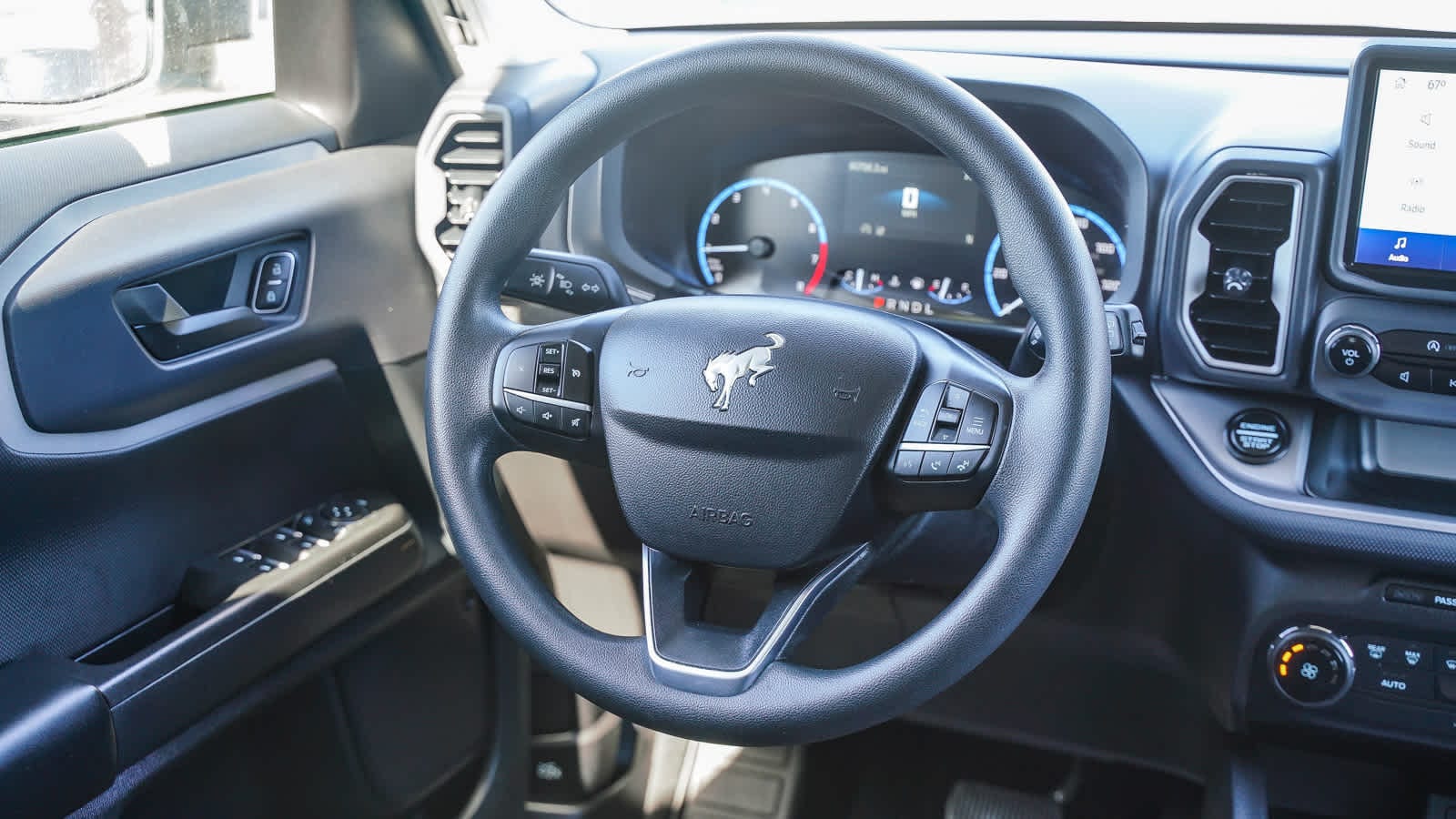 Thumbnail: 2022 Ford Bronco Sport - 12