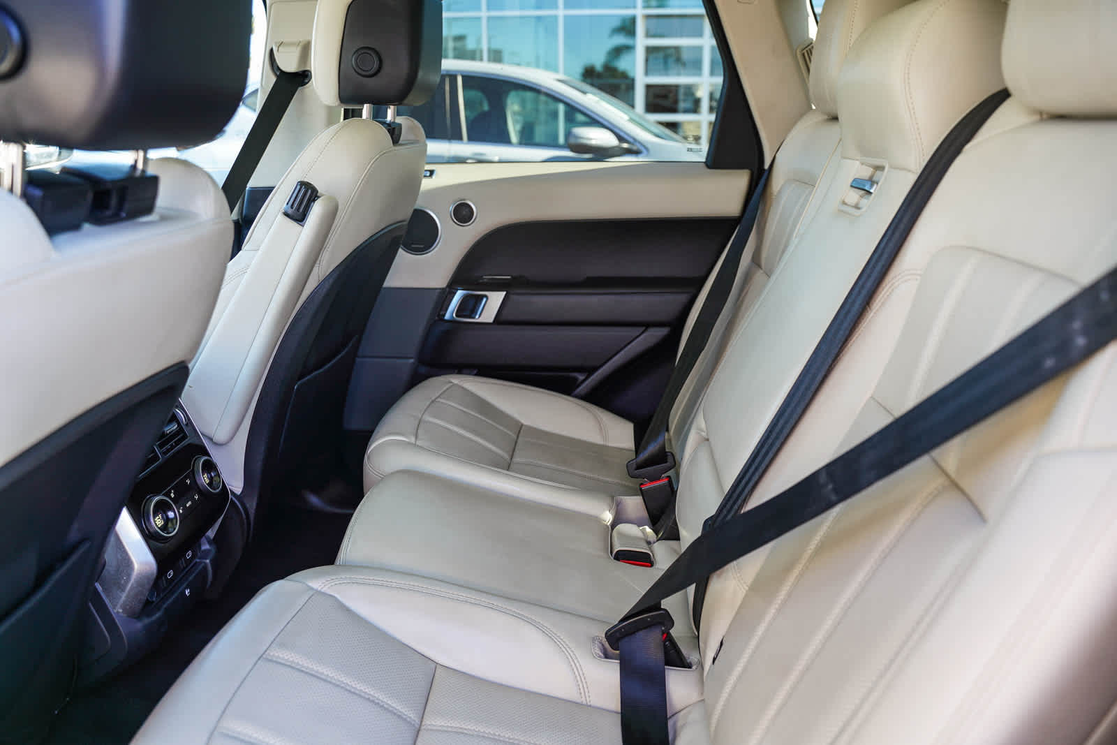 Thumbnail: 2022 Land Rover Range Rover Sport - 19