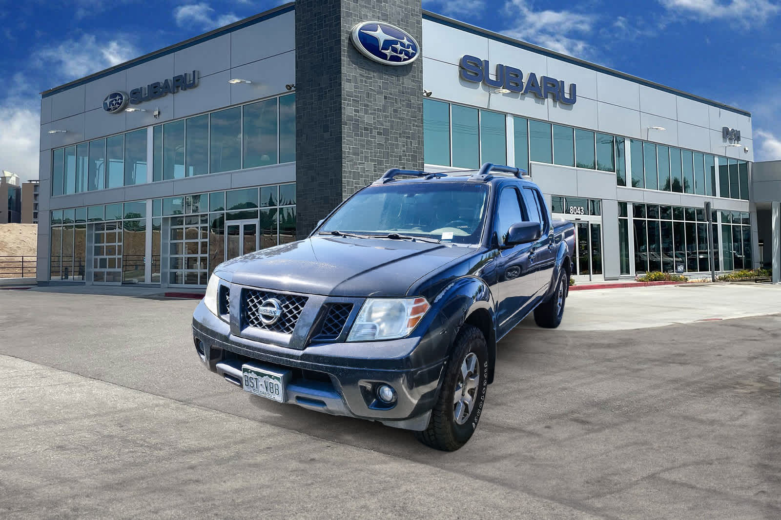 2012 Nissan Frontier PRO-4X — photo 1 of 22