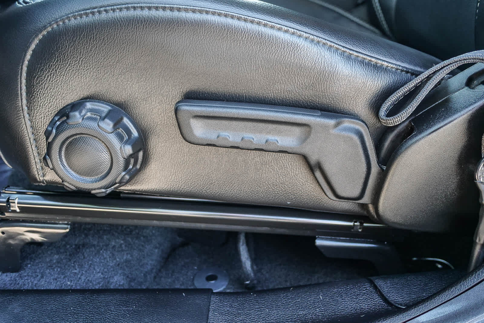 Thumbnail: 2021 Jeep Wrangler - 22