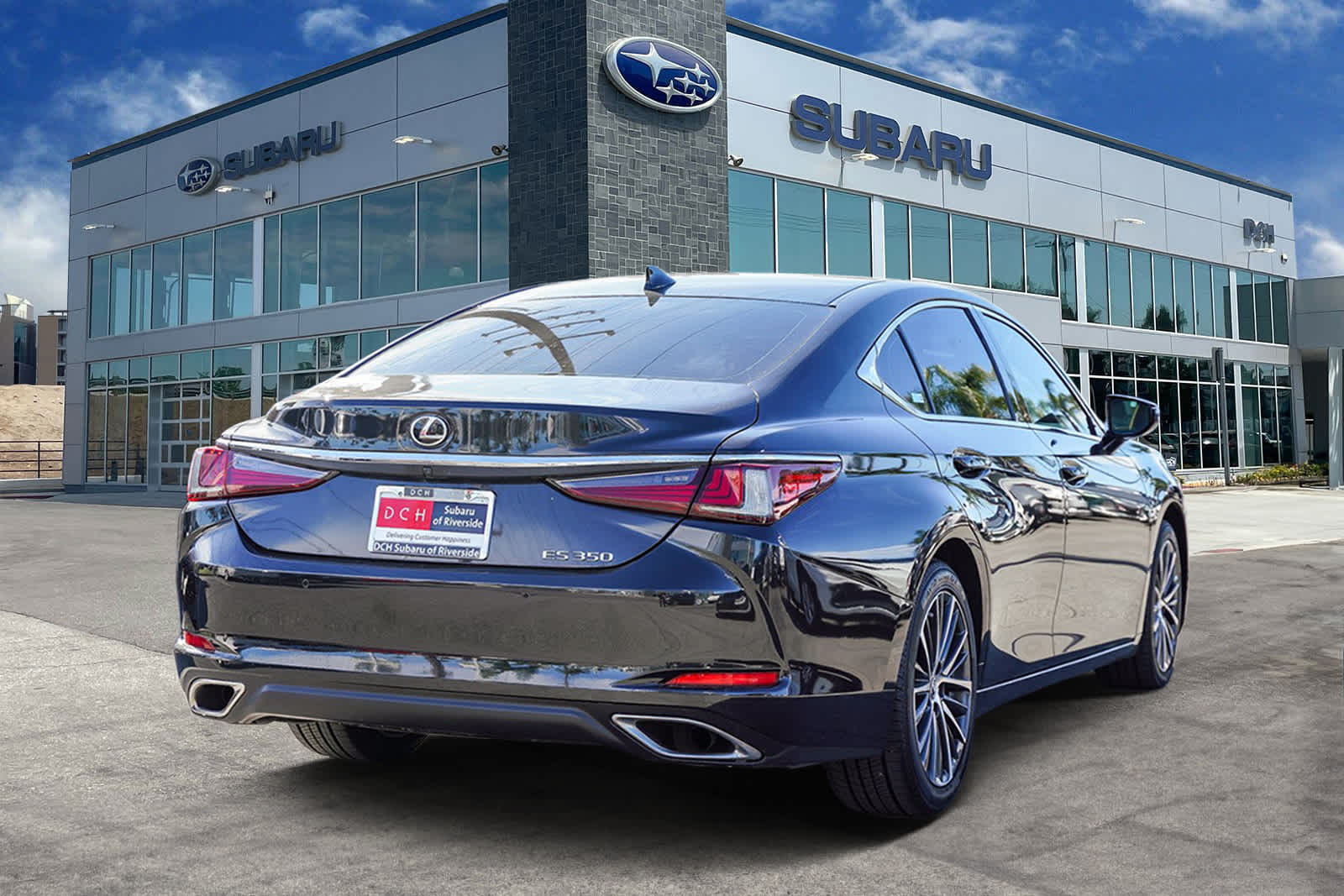 Thumbnail: 2022 Lexus ES - 4