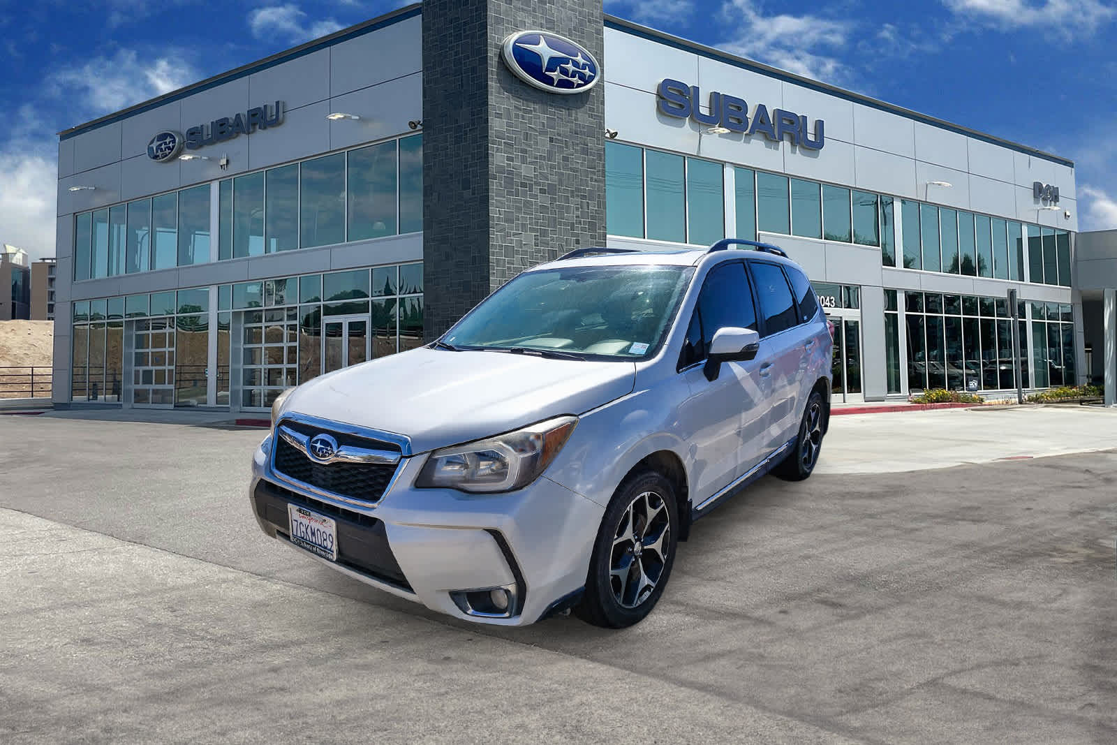 2015 Subaru Forester 2.0XT Touring — photo 1 of 22
