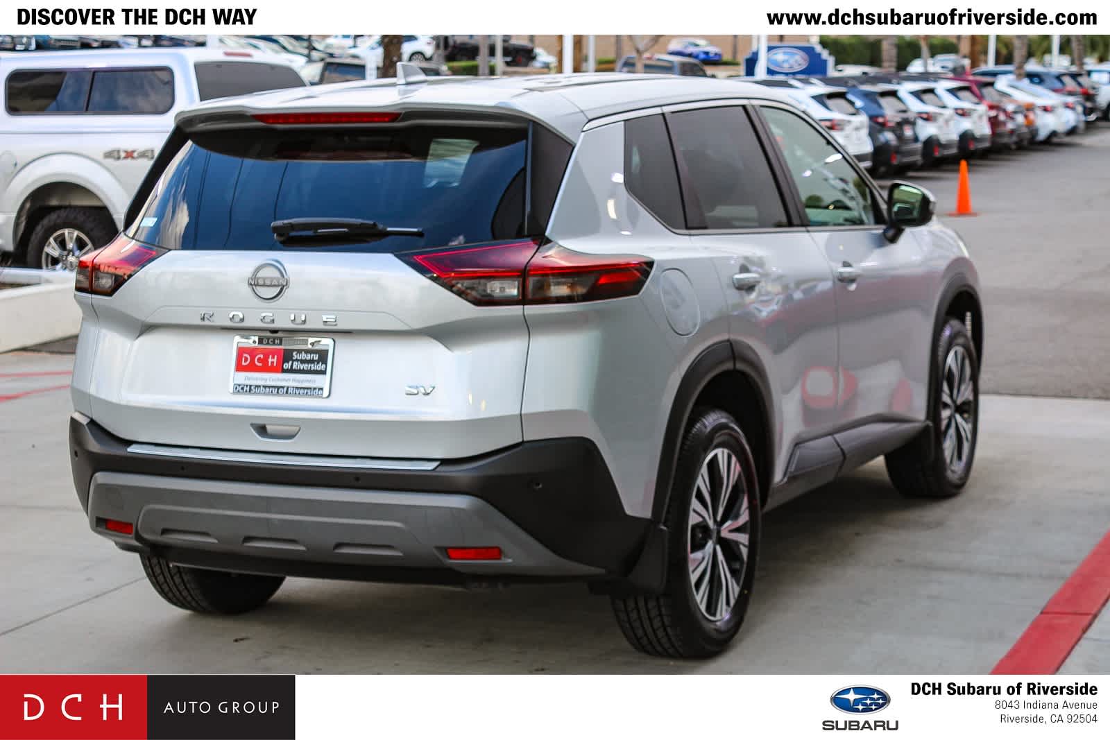 2022 Nissan Rogue SV photo 4