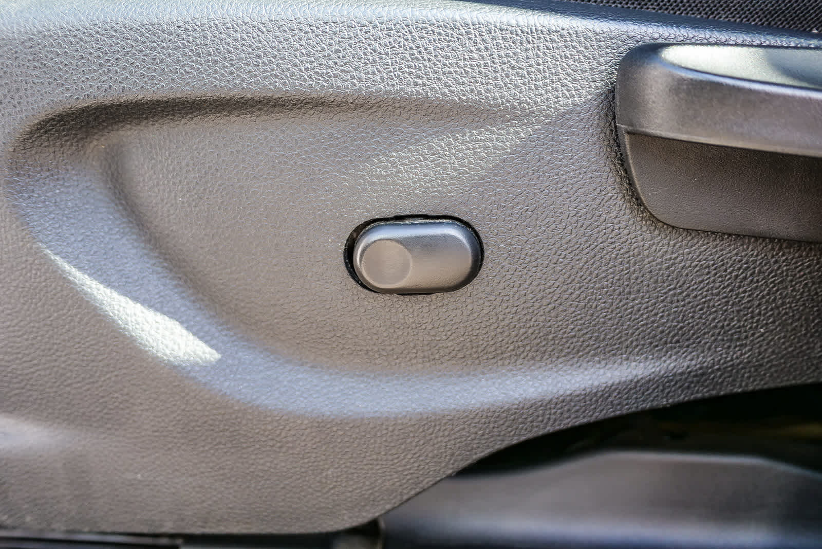 Thumbnail: 2017 Chevrolet Trax - 22