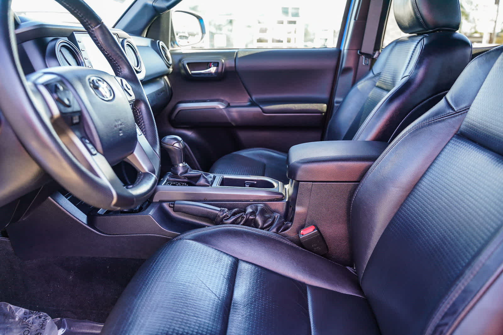 Thumbnail: 2020 Toyota Tacoma - 17