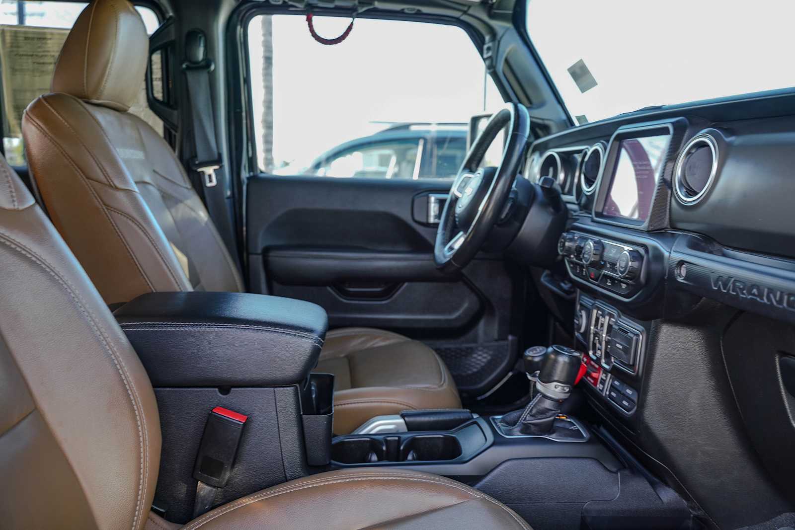 Thumbnail: 2022 Jeep Wrangler - 11