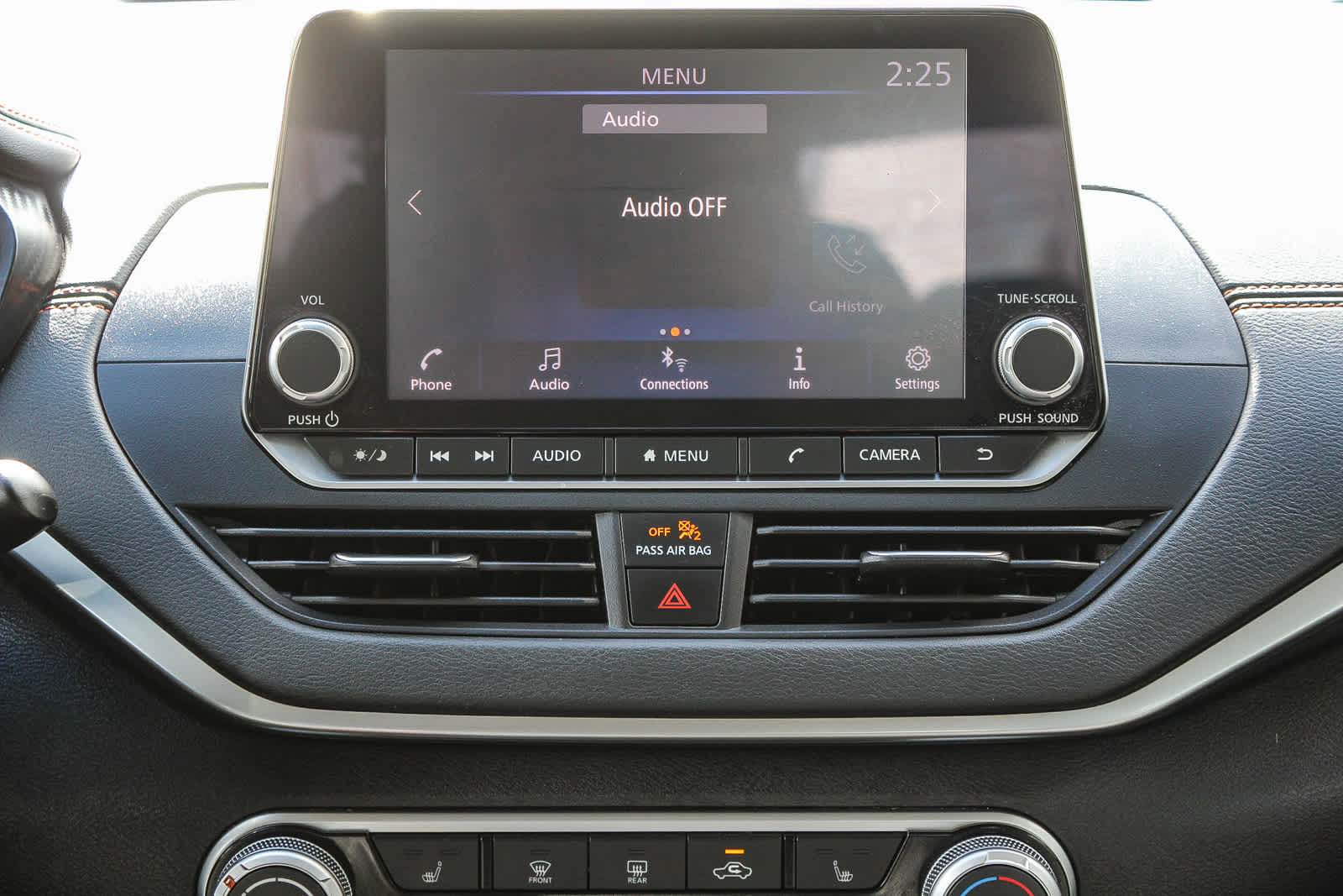 Thumbnail: 2021 Nissan Altima - 14